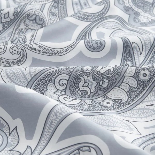 Пододеяльник 2-сп., 2 наволочки с ушками ПЕРСЕЯ (ИКЕА ПЕРСИЯ) 200x200/50x70, серый/восточный принт, сатин, лиоцелл KL-77738930. Интернет магазин Гранд Багаж  Пододеяльник 2-сп., 2 наволочки с ушками ПЕРСЕЯ (ИКЕА ПЕРСИЯ) 200x200/50x70, серый/восточный принт, сатин, лиоцелл KL-77738930. Интернет магазин Гранд Багаж