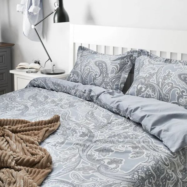 Пододеяльник 2-сп., 2 наволочки с ушками ПЕРСЕЯ (ИКЕА ПЕРСИЯ) 200x200/50x70, серый/восточный принт, сатин, лиоцелл KL-77738930. Интернет магазин Гранд Багаж  Пододеяльник 2-сп., 2 наволочки с ушками ПЕРСЕЯ (ИКЕА ПЕРСИЯ) 200x200/50x70, серый/восточный принт, сатин, лиоцелл KL-77738930. Интернет магазин Гранд Багаж